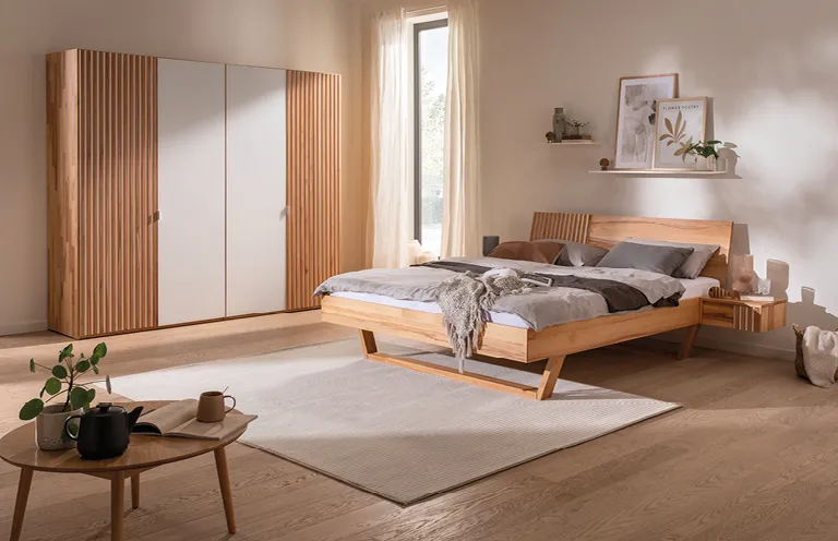 Boxspringbett als Mittelpunkt im Schlafzimmer